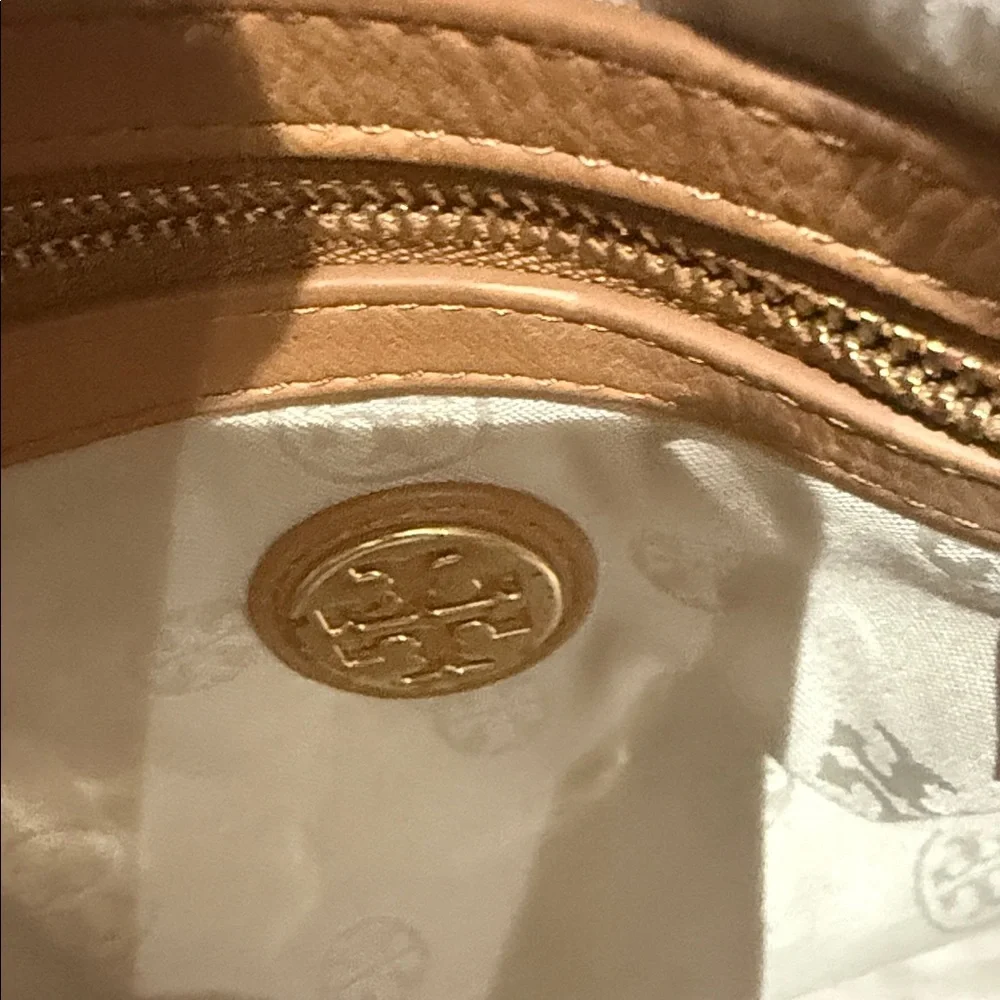 Tory Burch Amanda Hobo Brown Leather Shoulder Bag